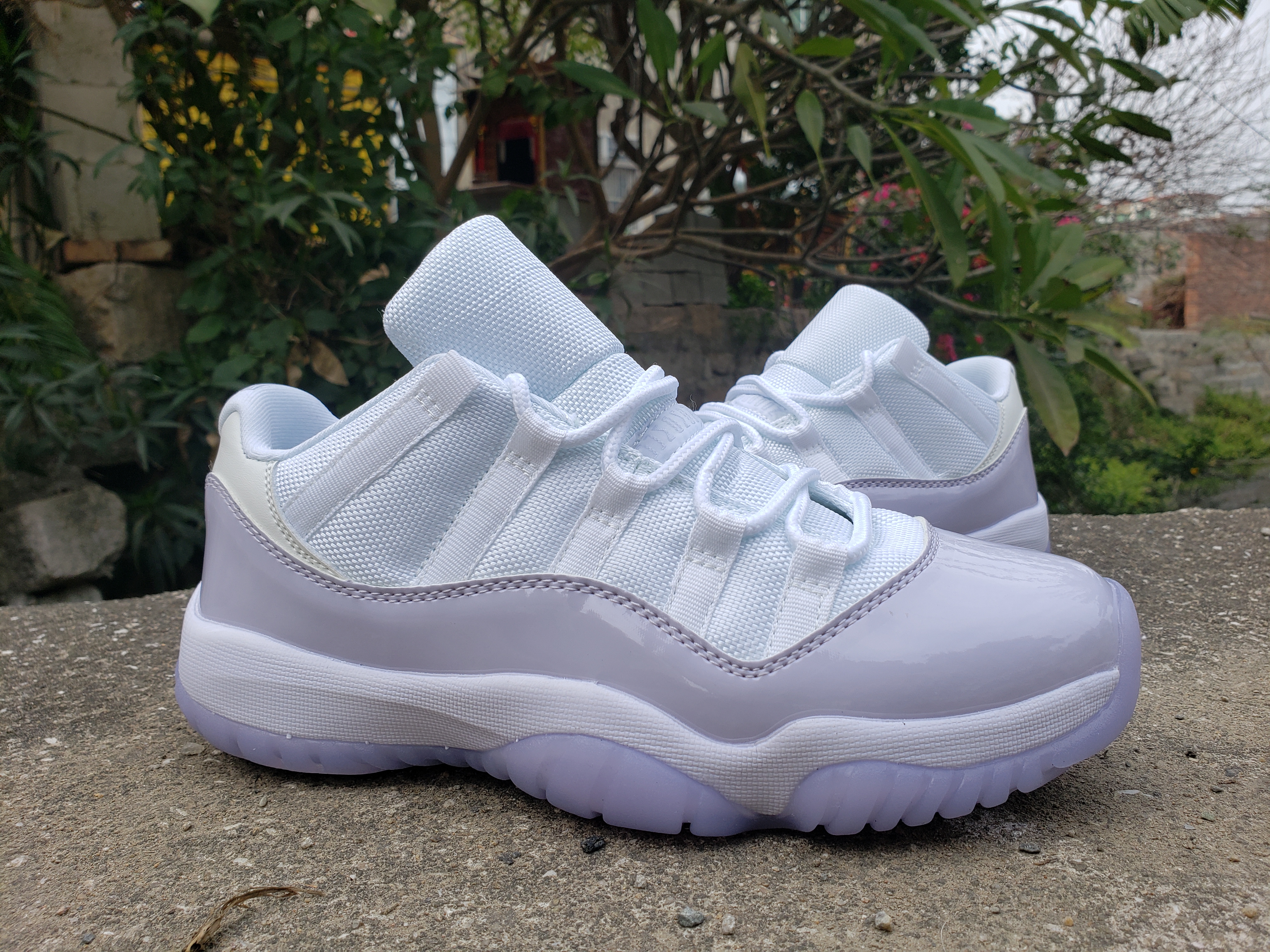 2022 Air Jordan 11 Low White Light Purple Shoes - Click Image to Close